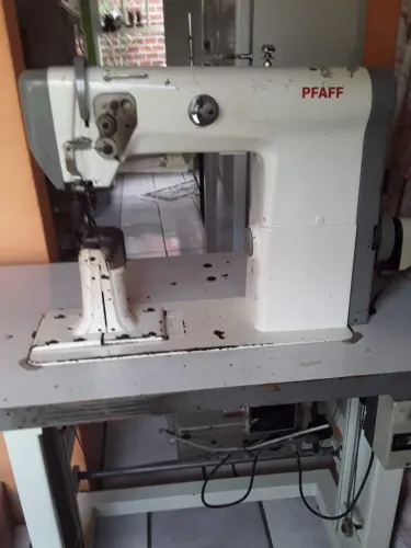 Máquina de costura trifásica p/ couro, bolsa, tecido grosso. 