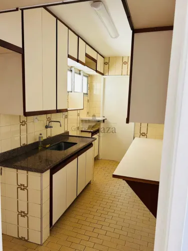 Oportunidade - Apartamento - Vila Adyana - Residencial Sandra Marcia - 2 Dormitórios - 72m