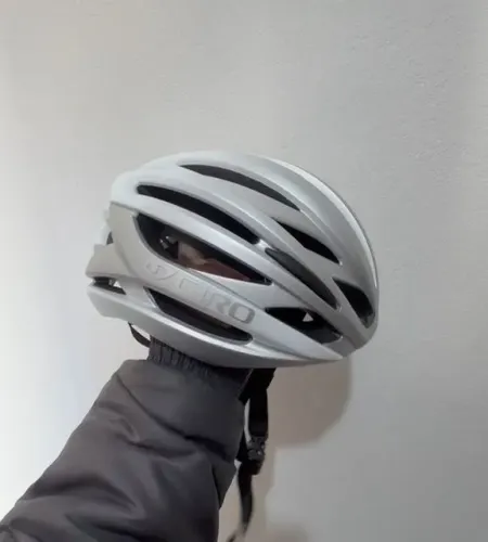 Capacete Giro Synthax M ORIGINAL