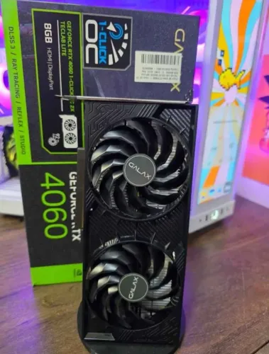 Placa de Vídeo RTX 4060 8GB Galax Seminova!