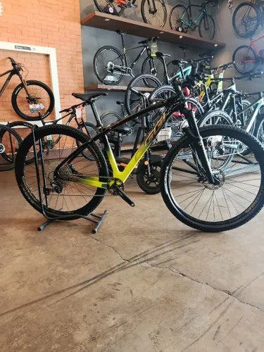 Bicicleta Oggi Agile Sport Carbono