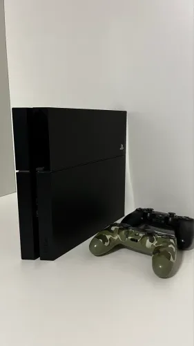 PS4 FAT 500 GB 2 JOGOS