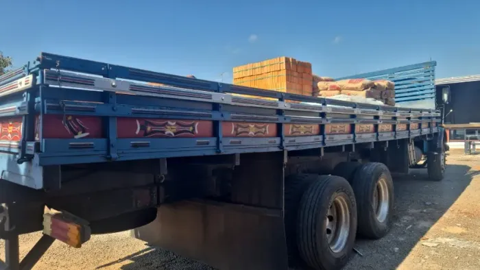 Carroceria de Madeira Truck 7,80