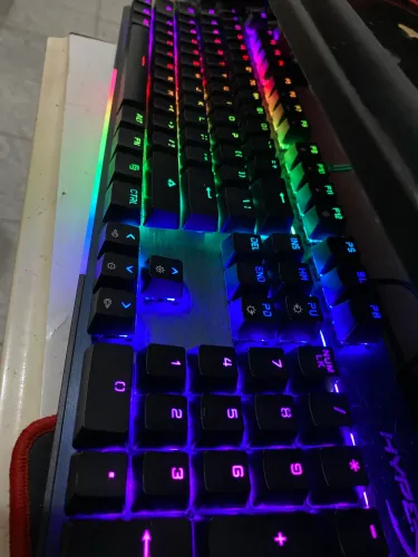 Teclado mecanico HyperX mars rgb
