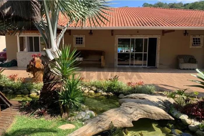 CASA DE ALTO PADRÃO EM SÃO ROQUE FORA DE CONDOMINIO