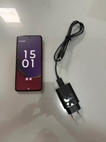 Moto g84 5g - SUPER CONSERVADO