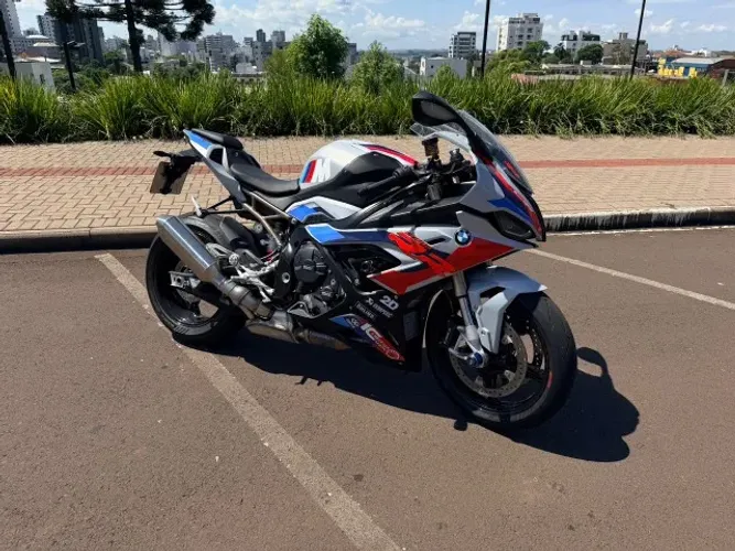 BMW S 1000 RR em uma configuração rara, Aceito carro completo ou utilitário