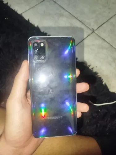Galaxy a31 usado 