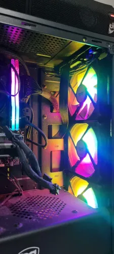 PC Gamer com I5 11° geração - Excelente custo benefício.