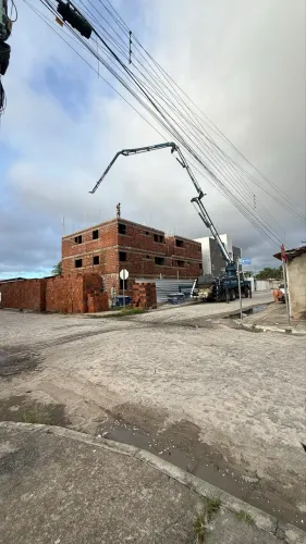 VAGAS PARA PEDREIRO