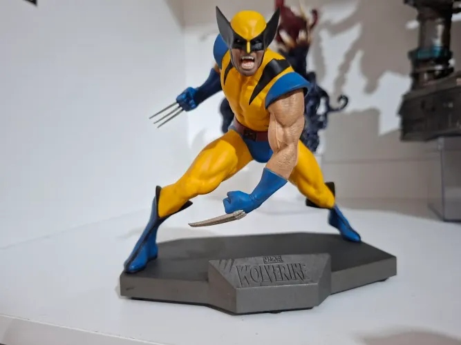 Wolverine Iron Studios 1/10 com caixa