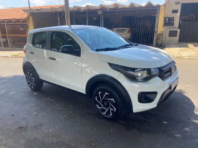 Fiat Mobi Like 1.0 Fire Flex 5P. 2023