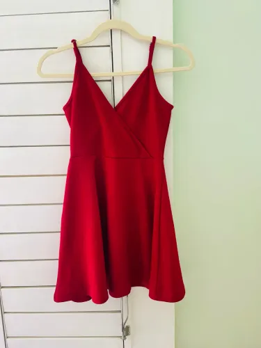 Vestido curto transpassado godê PP