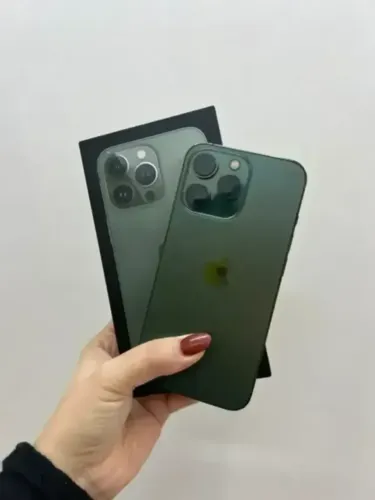 iPhone 13 Pro Max 128GB Verde Seminovo 85%  - retire em loja física na Savassi