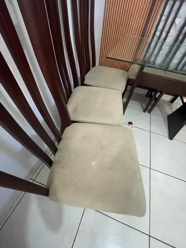 Mesa pra sala de madeira