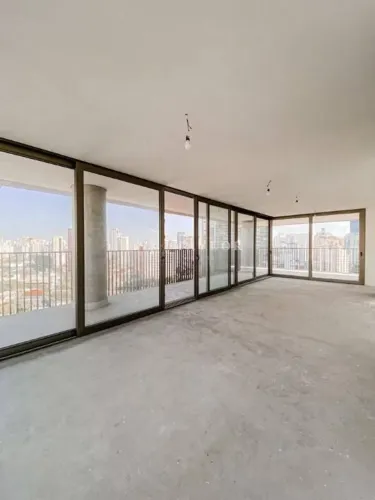 Apartamento com 3 Quartos à Venda, Vila Olímpia - São Paulo
