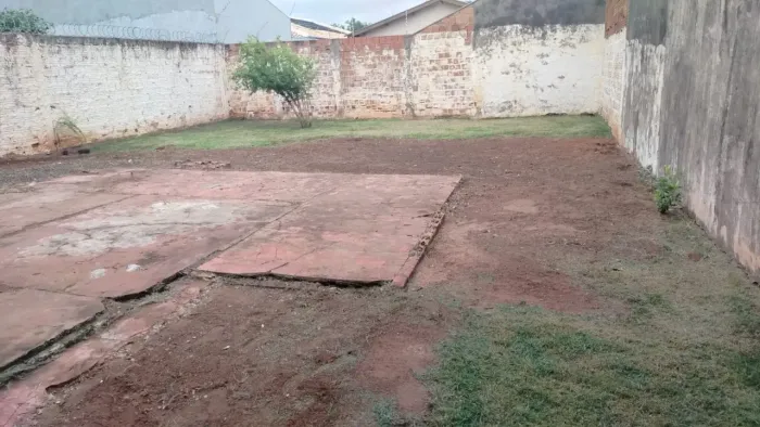 EXCELENTE TERRENO COM ENERGIA SOLAR - BAIRRO TIRADENTES