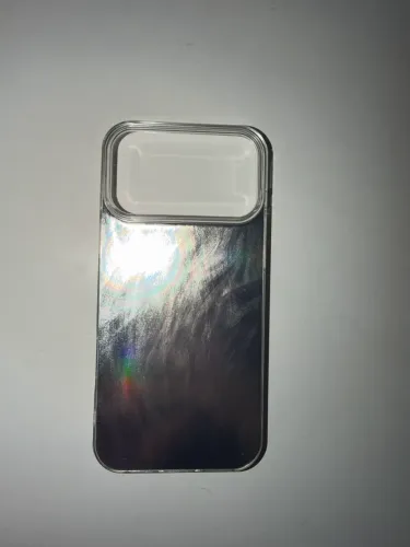 Capa de celular prateada/ Capinha prata - Iphone 17 PRO MAX (é nova, não foi usada)
