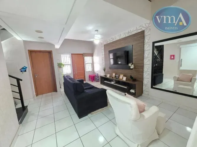 Vendo Sobrado, 180,00 m², 3 Suítes, Condomínio São Conrado, Região Jardim Bom Clima, Cuiab