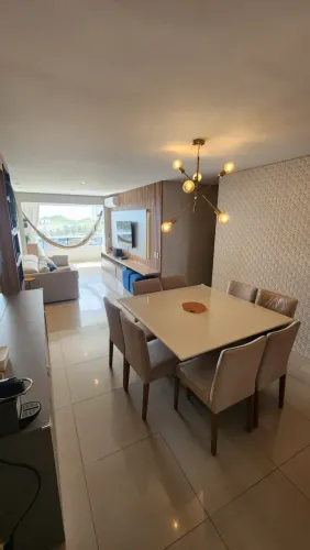 APARTAMENTO MOBILIADO NA PONTA FAROL COM 3 QUARTOS- VISTA MAR