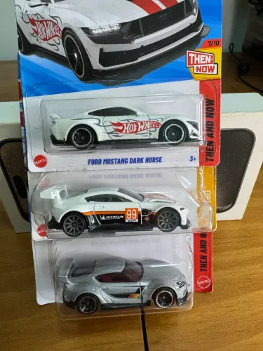 Vendo kit miniaturas hotwheels 