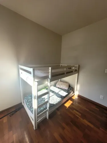 Beliche cama suspensa