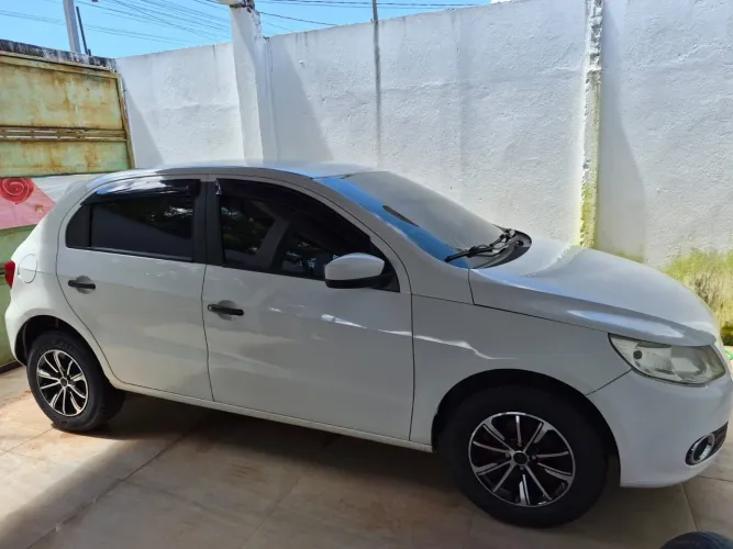 Volkswagen Gol (novo) 1.6 MI Total Flex 8V 4P 2013