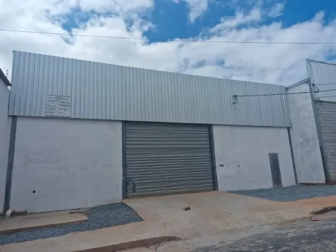 Oportunidade - Galpão 500m2 no Bairro São Francisco