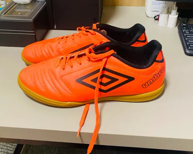 Chuteira de futsal Umbro