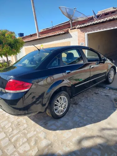 Fiat Linea Essence 1.8 Flex 16V 4P 2012