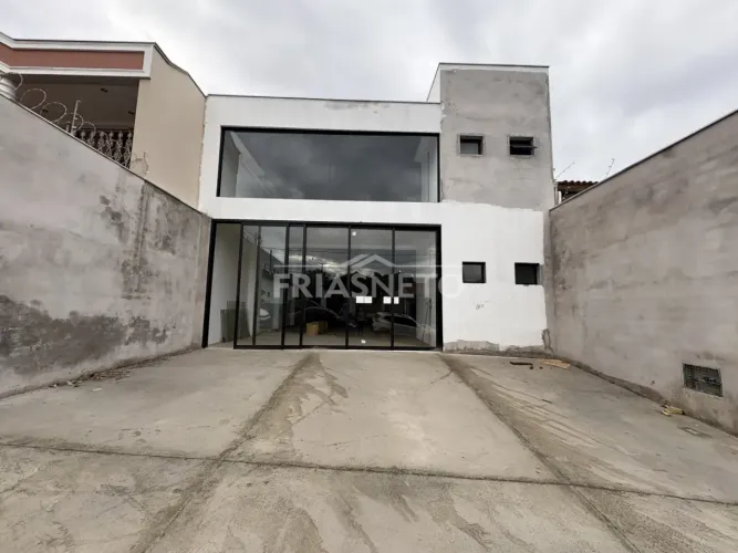 Imóvel comercial no bairro Vila Rezende/ Proximo ao Hopistal Fornecedores de cana