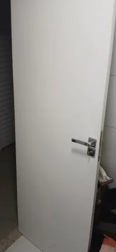 Porta para banheiro com fechadura