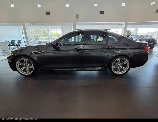 BMW M5 4.4 560cv Bi-turbo Aut. 2015