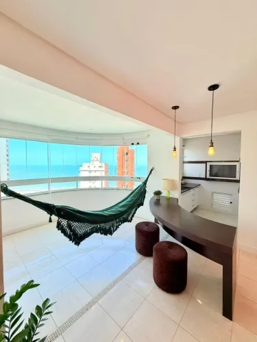 Apartamento no Edifício Unique Residence, Quadra Mar em Balneário Camboriú.