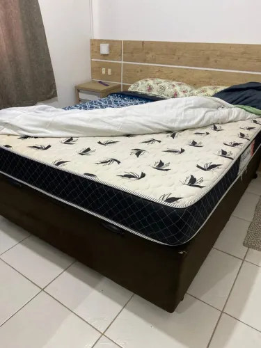 Venda cama de casal com baú Apólo puma D45