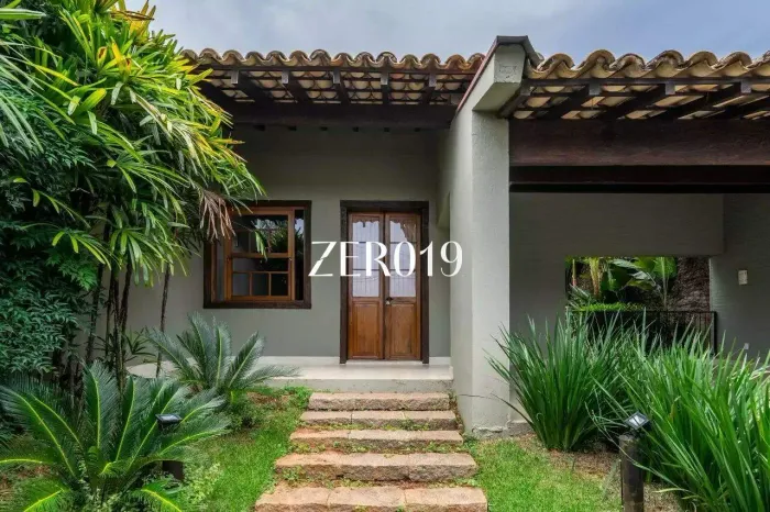 Casa Sobrado Alto Padrão para Locação em Sousas Campinas | 3 Quartos, Piscina e Área Gourm