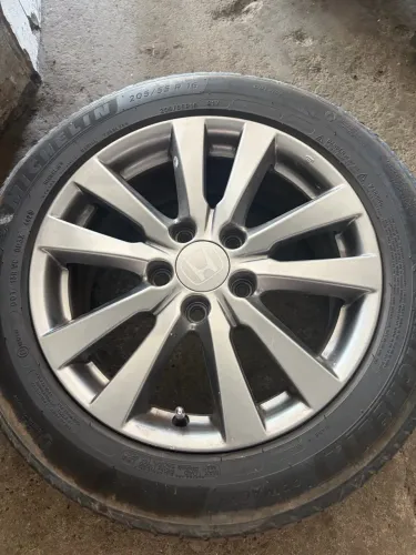 RODAS ARO 16 ORIGINAIS + 4 PNEUS MICHELIN