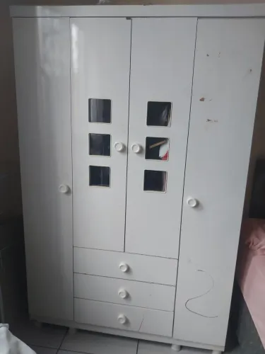 Guarda Roupa Semi novo Branco