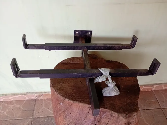 Suporte de Microondas Suspenso de Parede no Precinho R$30,00
