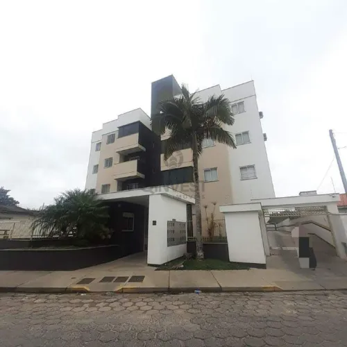 apartamento disponível para locação no bairro Coloninha - Araranguá/SC