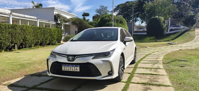Toyota Corolla Altis Prem. Hybrid 1.8 Flex AUT 2023
