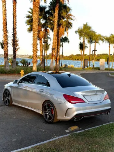 Mercedes-Benz CLA-250 Sport 4matic 2.0 16V 211cv Aut. 2015