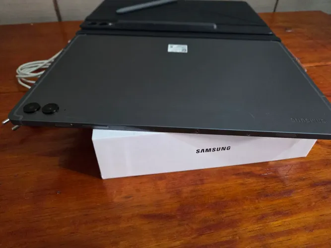 Galaxy Tab S9 FE+ 128GB Wi-Fi + S Pen Original - Excelente Estado