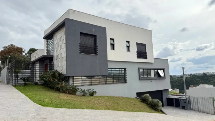 Conceito Imóveis Vende Casa Alto Padrão - 3 Suítes.