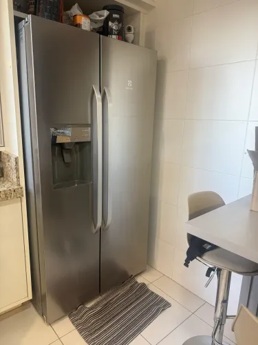 Geladeira duas portas eletrolux com filtro e gelo