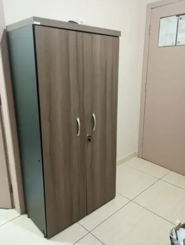 Armário de Escritório com Chave