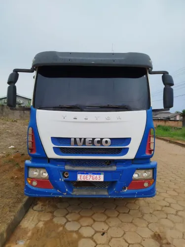 Vendo caminhao boiadeiro Iveco Tector 24250-e Cabine Leito