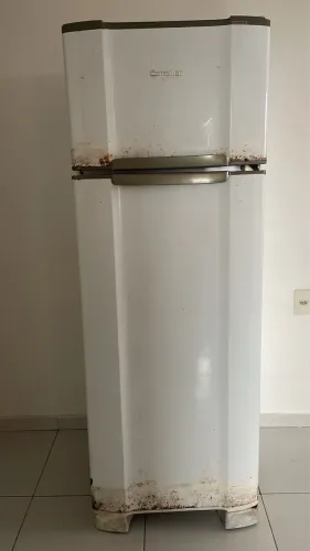 Geladeira esmaltec