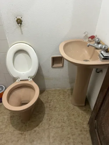 Conjunto de cerâmica para banheiro cor caramelo 