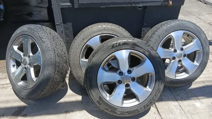 Jogo Rodas (5 X 110) Com Pneus Pirelli Aro 18 225 X 60 X 18 (Aceito Cartão)